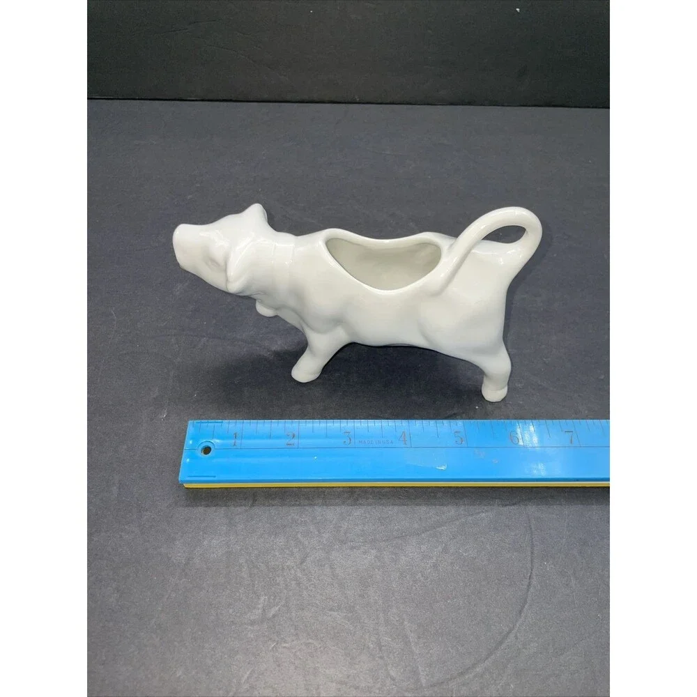 White Cow With Bell Creamer Ceramic Vintage Farmhouse Country Decor EUC